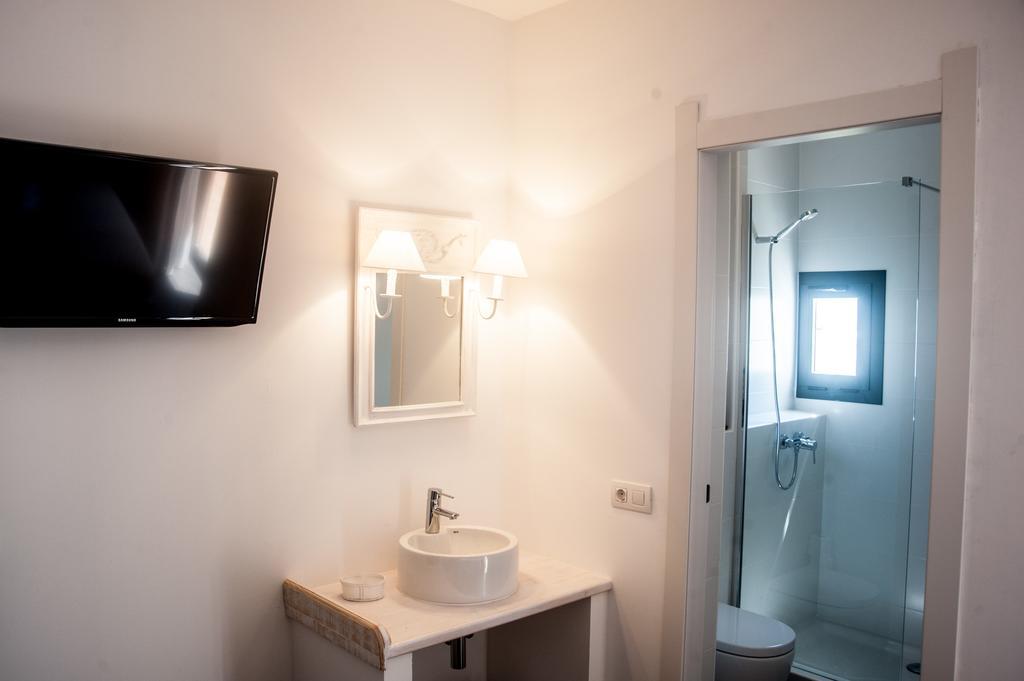Hostal Bon Sol Sant Ferran de Ses Roques Room photo